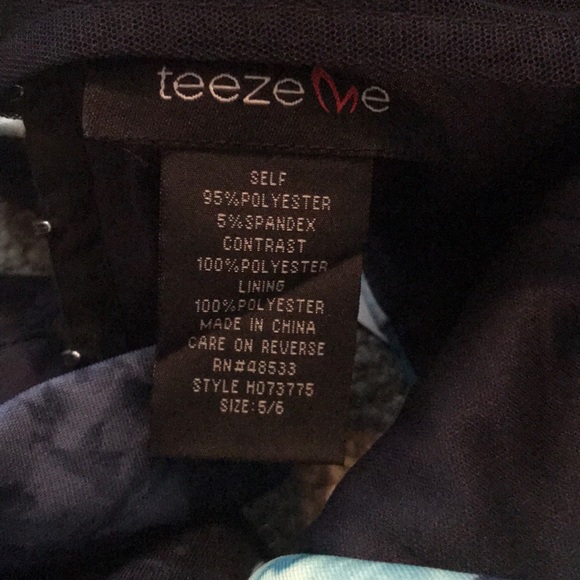 NWT Cute Floral Blue Summer Crop Top - Picture 3 of 3